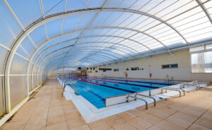 Foto piscina cubierta
