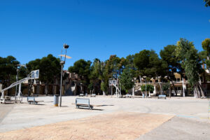 Foto pista de baloncesto en exterior